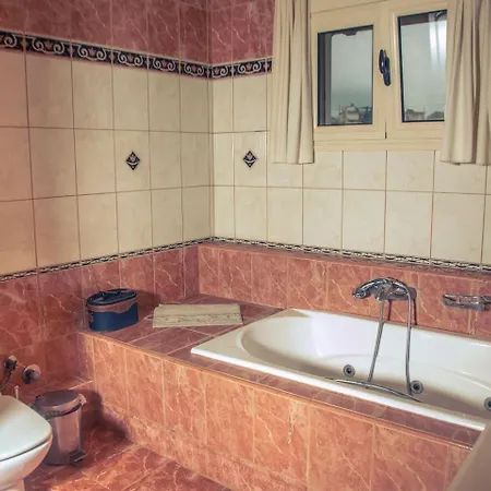 Beautiful With Private Garden And Pool Вилла Souli